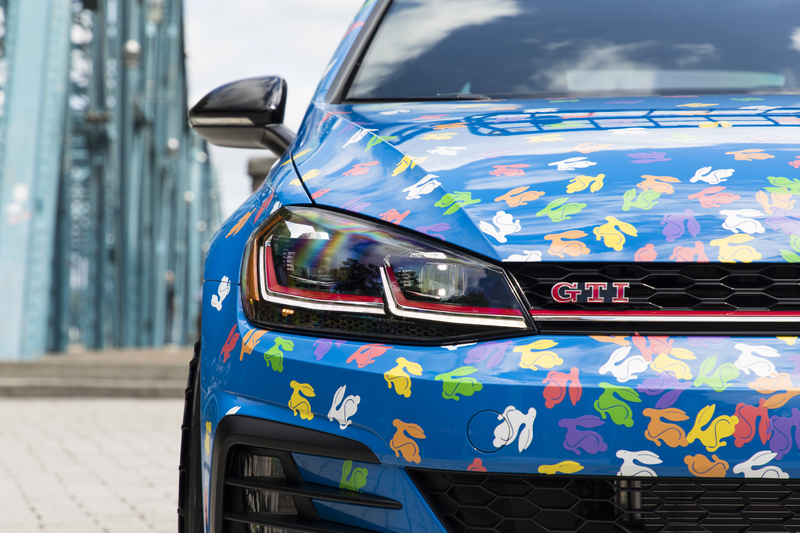 Illustration for article titled Volkswagen Should Absolutely Make Rabbit Confetti a Factory Paint Option